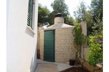 Hrvatska Privát Žaborić, Eksterijer